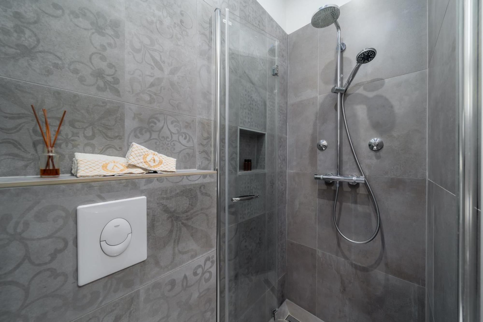 Aurelia Antik Apartments & Rooms, Zagreb City Center Экстерьер фото